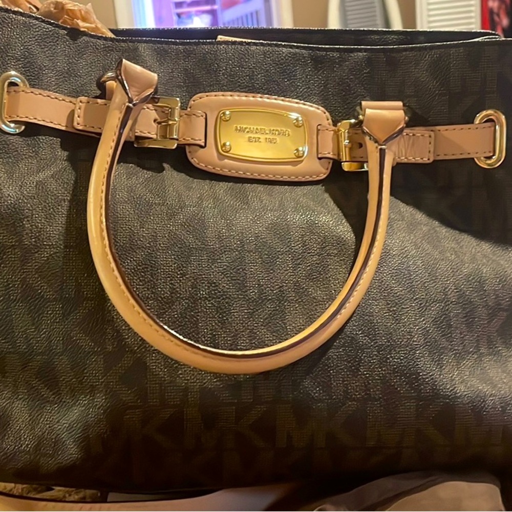 Michael Kors Handbag. Mk Logo. Brown. With Handles And Shoulder Strap.